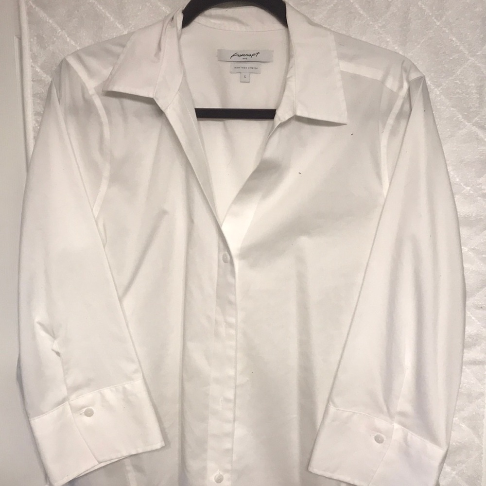 3/4 length sleeve button down shirt.